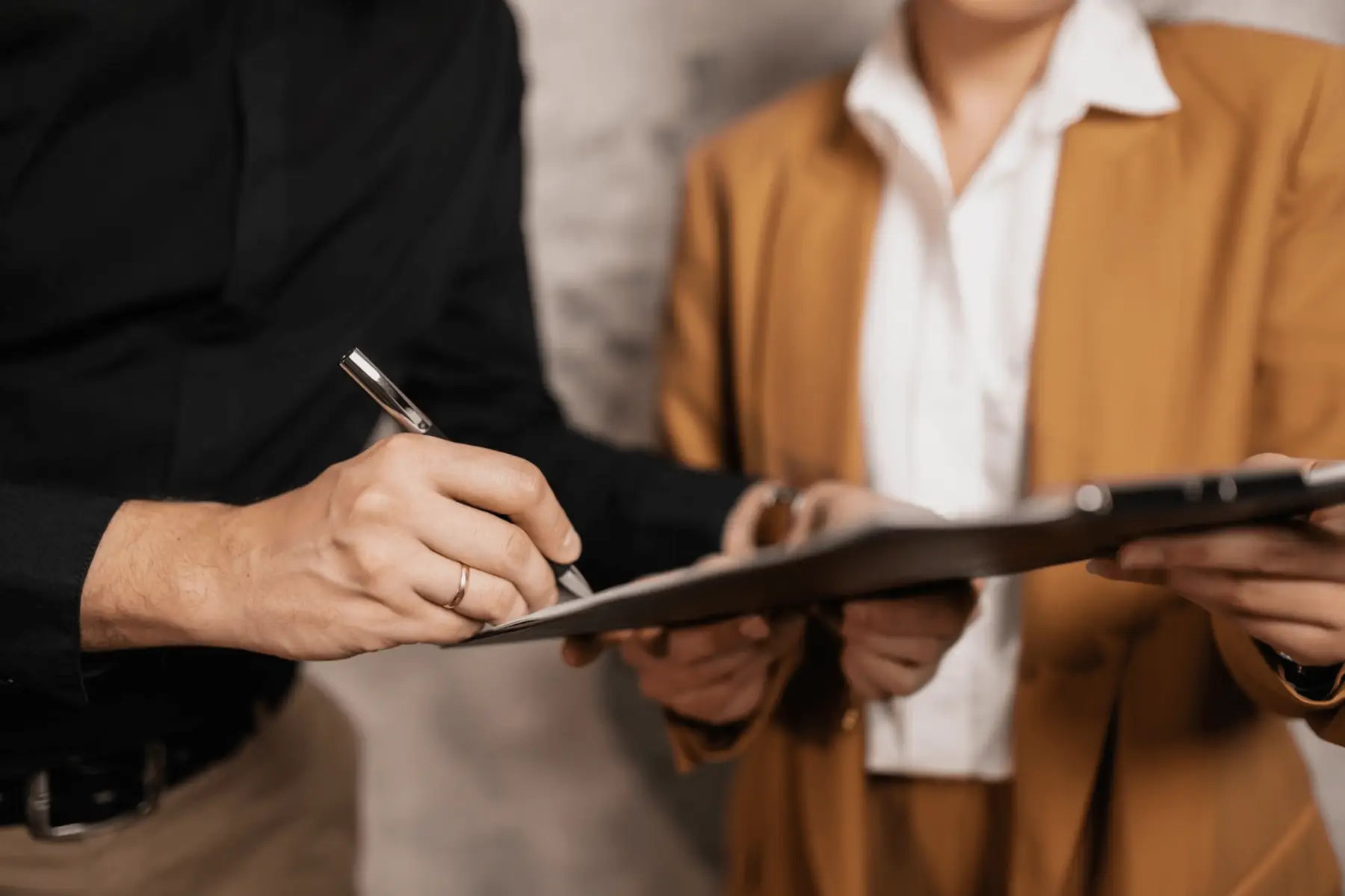 Formaliza una deuda con respaldo inmobiliario